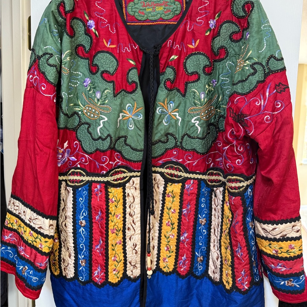 JA Resorts 100% silk embroidered jacket Size M Boho Style